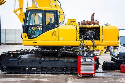 Un instrument unic de la komatsu pentru diagnosticarea sistemului hidraulic al excavatoarelor