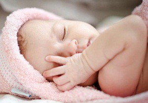 Nou-născutul are o glandă glazată pentru a face principalele metode de tratament