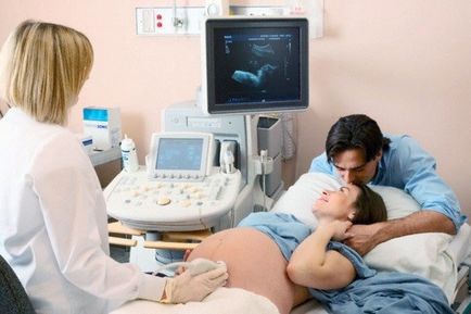 Uzi în timpul sarcinii în grămezi, costul uzi al fătului în timpul sarcinii