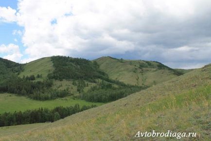 Позашляховий маршрут в околицях хребта Нурали, автобродяга