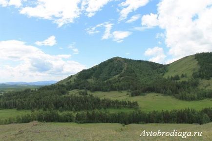 Позашляховий маршрут в околицях хребта Нурали, автобродяга