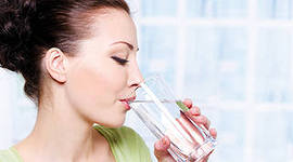 Dieta pe apă - cum să piardă în greutate cu ajutorul dieta cu apă