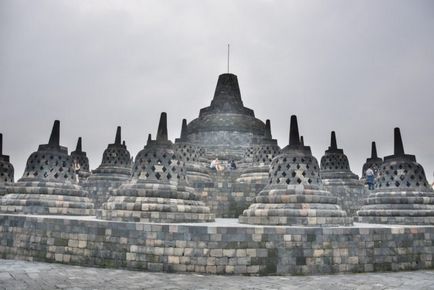 Templul din Borobudur și Prambanan - obiective turistice din Djokjakarta, viata blogului cu un vis!