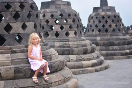 Templul din Borobudur și Prambanan - obiective turistice din Djokjakarta, viata blogului cu un vis!