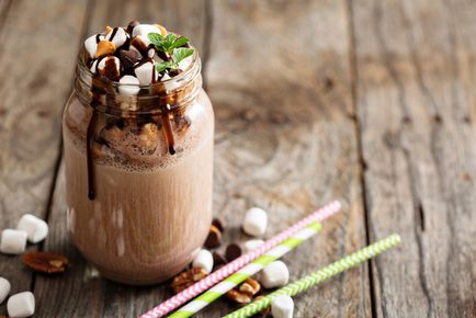 10 milkshakes răcoritoare care merită gătit acasă