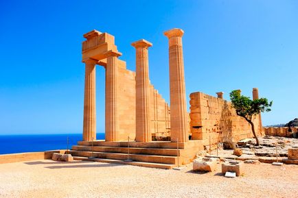 Acropole din Lindos în Grecia istorie, descriere, fotografie