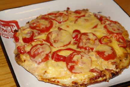 Kovásztalan gyors pizza a serpenyőben 10 percig -, hogyan kell főzni egy pizza a serpenyőben gyorsan,