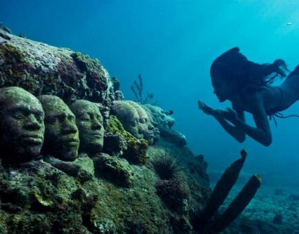 Ceea ce oamenii de stiinta au descoperit in partea de jos a oceanului sunt cele 9 descoperiri cele mai incitante subacvatice