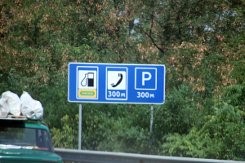 Közlekedési tábla fizető parkoló és parkoló 10 15 20 (jel) Közlekedési tábla fizető parkoló és parkoló 10 15 20