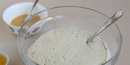 Aluatul de drojdie cu lapte (proaspăt și acru), rețete simple