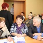Șeful cartierului Sosnovsky din pisicile Vladimir a prezentat un raport cu privire la activitățile lor deputaților