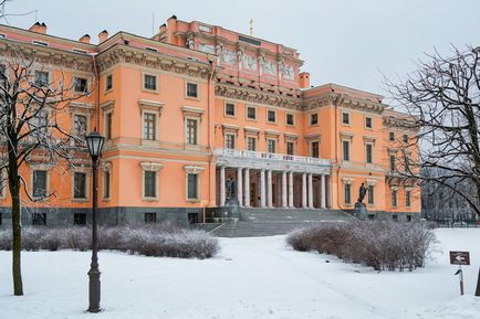 Legendele orașului Castelul Mihailovsky
