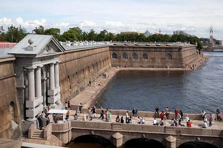 Історія Петропавлівської фортеці в Санкт-Петербурзі