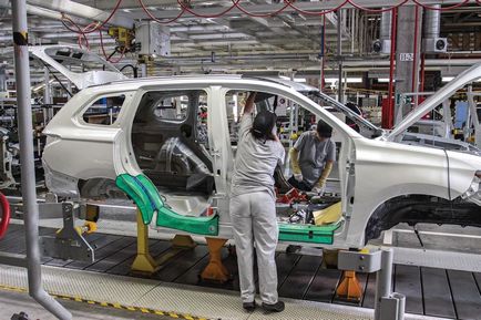 Hogyan orosz outlander Mitsubishi Kaluga növény saját szemével - a motor log (orosz) Hogyan orosz outlander Mitsubishi Kaluga növény saját szemével - a folyóirat motor