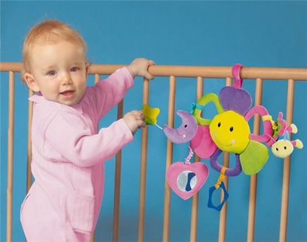 Ce jucării sunt necesare pentru un copil în 3 luni