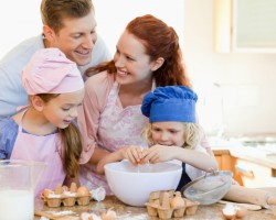 Cum să-ți înveți fiica să gătească mâncare delicioasă