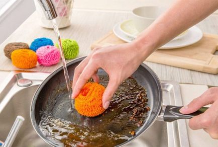 Як очистити сковороду як алюмінієву і чавунну від нагару в домашніх умовах, як стару