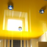 Ce culoare pentru un tavan întins într-o baie pentru a alege