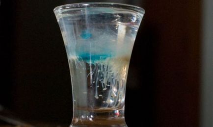 Cocktail-uri cu curacao albastru - eficiente, gustoase, simple