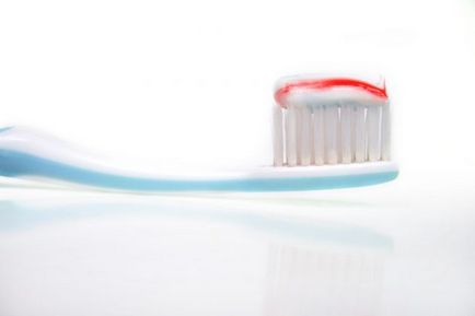 Cea mai buna pasta de dinti cum sa alegi, opinia medicilor dentisti