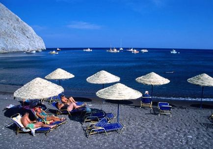 Cele mai bune plaje din Santorini (Grecia) sunt plaja roșie, neagră și albă