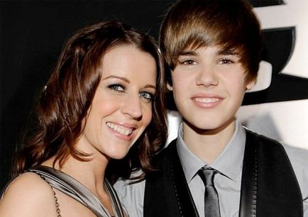 Mama Justin Bieber este mulțumită de seleniul gomez, ellegirl
