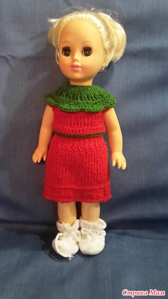 Mk pe o fusta tricotata cu ace (barbie si nu numai) - dulap pentru papusi - mame de tara