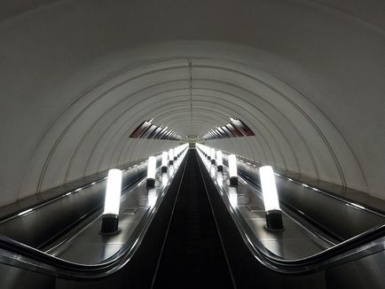 Éjszaka, hogy mi történik a moszkvai metró, ha zárva van