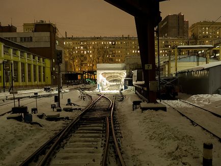 Ніч що відбувається в московському метрополітені, коли він закривається