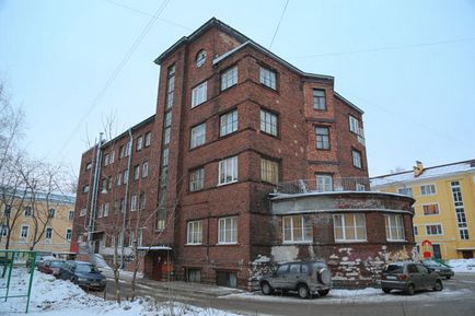 Pensiunea se transformă într-un apartament comunitar aglomerat - știri din St. Petersburg - control public