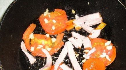 Omlett kefir egy serpenyőben a sütőben - receptek képekkel