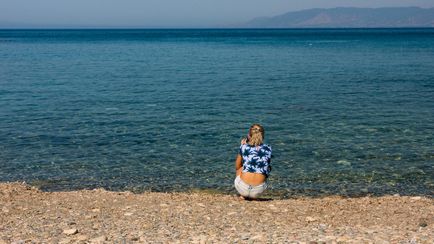 A strand közelében, a fürdők Aphrodité a Akamas félsziget (Ciprus útvonalak) A strand közelében, a fürdők Aphrodité a Akamas félszigeten