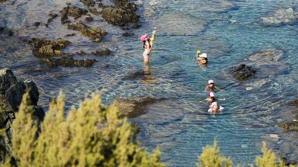 A strand közelében, a fürdők Aphrodité a Akamas félszigeten