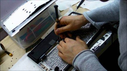 Repararea Macbook la domiciliu tot ce trebuie să știți, recenzii MacBook și cele mai recente știri