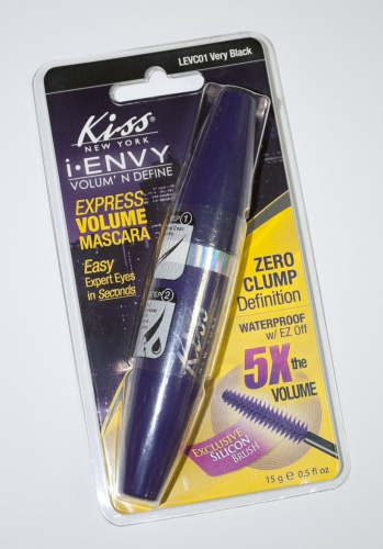 Вії божеволіють разом з термотушью kiss i envy volum n define express volume mascara