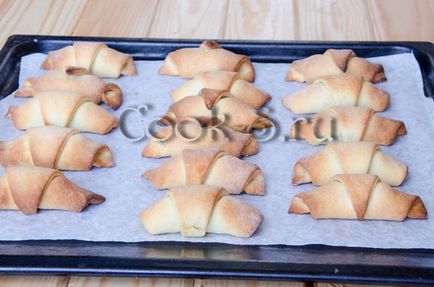 Covrigi cu gem - un pas cu pas reteta cu fotografii și produse de patiserie (cornuri cu reteta marmeladă cu fotografie) Bagele cu marmaladă - rețetă pas cu pas cu fotografie, produse de cofetărie