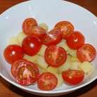 Salată dintr-un cartof cu roșii într-o țară - salate