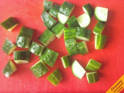 Salată cu pui afumat și kiwi (rețetă pas cu pas cu fotografie)