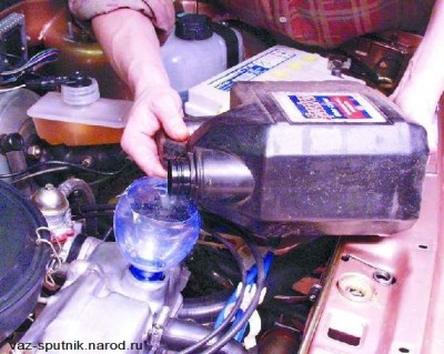 Cât de mult ulei în motor VAZ 2109 instrucțiuni pentru înlocuirea uleiului