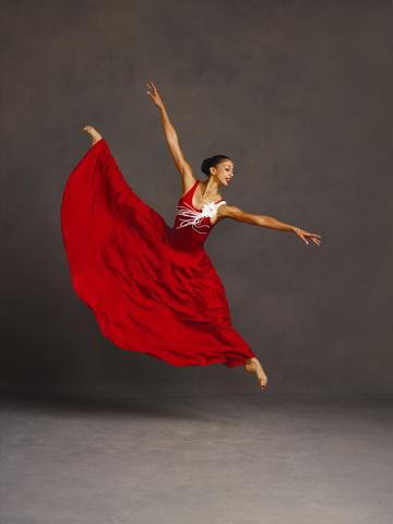 Interpretarea visului a ceea ce visează să dansezi într-un vis cea mai completă interpretare a unui vis - a dansa, a novostonului