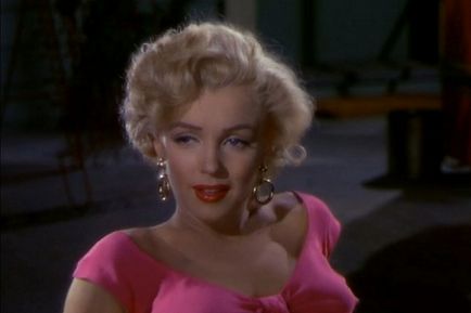 Creați-vă imaginea de machiaj perfectă de Marilyn Monroe, machiaj