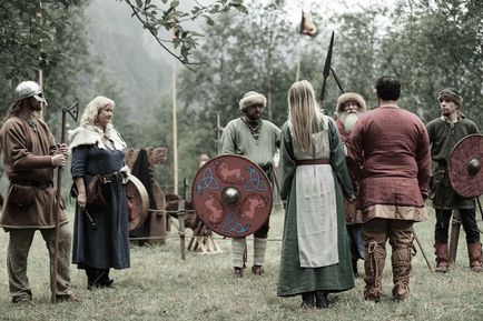 Nunta în stilul Viking pe fundalul naturii uimitoare a Norvegiei