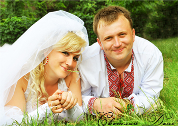 Весілля в українському стилі-це модно