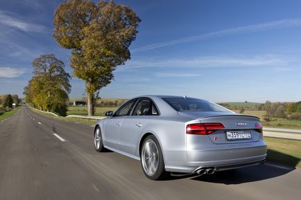 Încercați performanța sportback audi rs7 și audi s8 plus nebunie în format laxter - motor de revistă