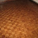 Montarea tehnologiei de parchet pe tipuri de herringbone, pătrat