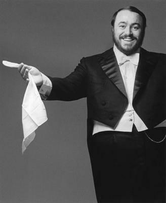 Remarcă tenor rayano pavarotti biografie, creativitate