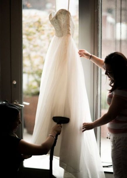Curățarea curată a unei rochii de mireasă în Novosibirsk prețuri, recenzii, adrese