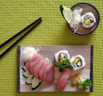 Bucătăria japoneză cum să servească sushi