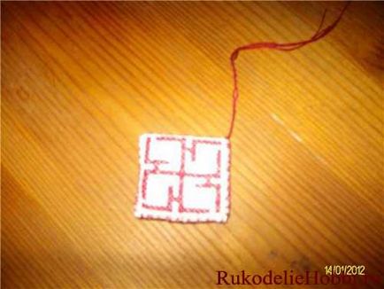 Amulete în broderie