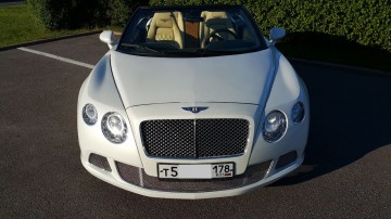 Inchiriaza bentley - inchiriaza bentley pentru nunta